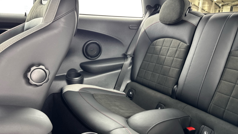 MINI Hatchback 2.0 Cooper S Sport 3dr Auto Petrol Hatchback